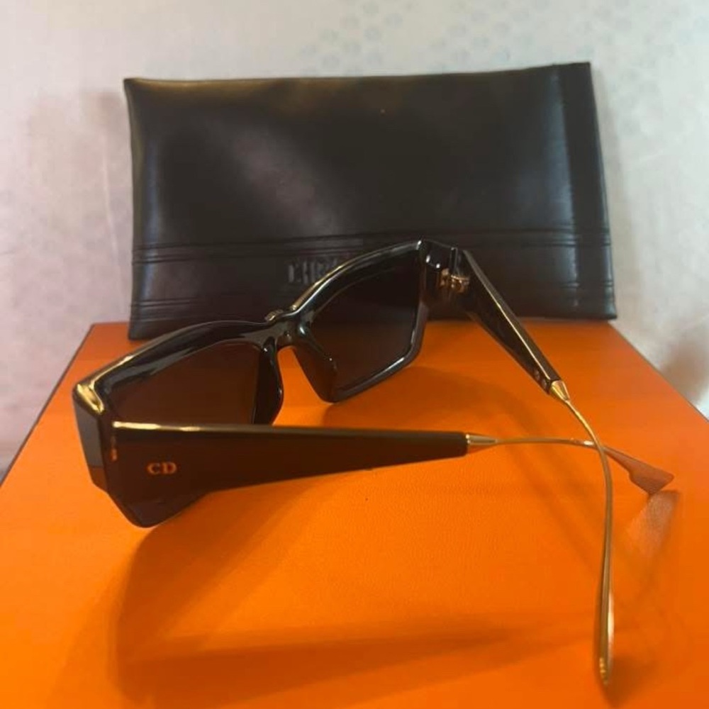 ‼️SOLD‼️Authentic Christian Dior sunglasses